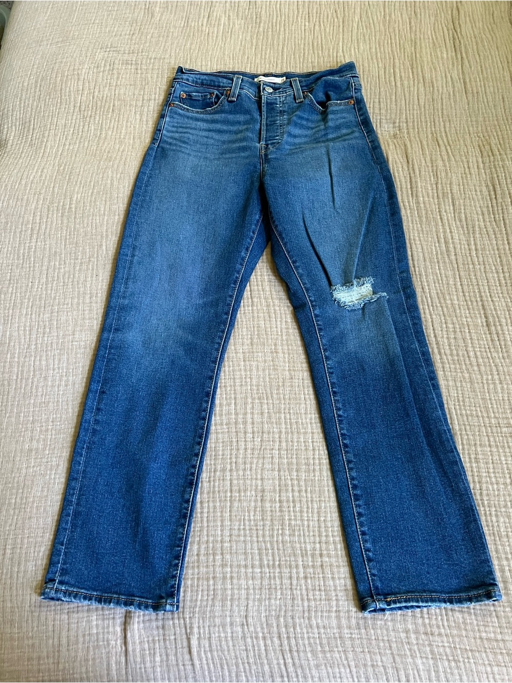 Levi's Women's Blue Straight-Leg Jeans with Knee Distress